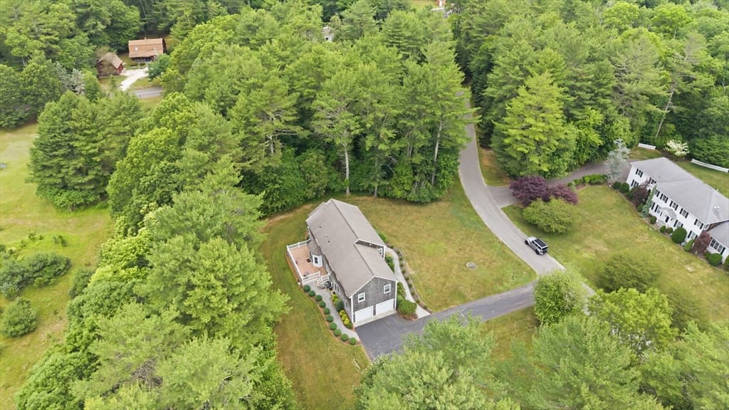 Single Family Residence at 4 Rileys Way, Dartmouth MA 02747, Dartmouth, photo 11 of 40