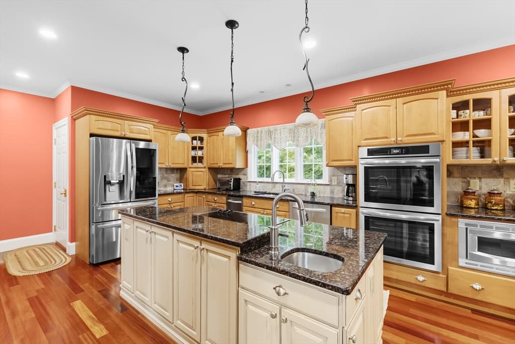 Single Family Residence at 4 Rileys Way, Dartmouth MA 02747, Dartmouth, photo 21 of 40