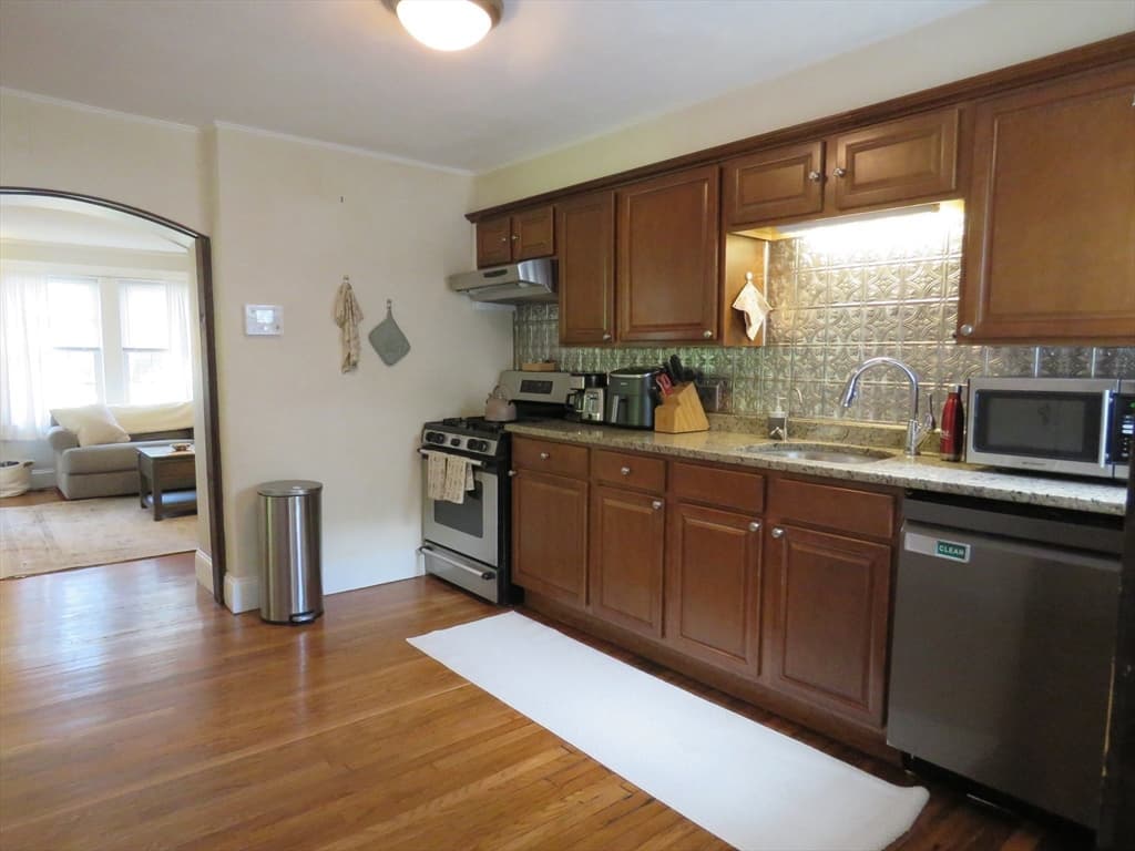Single Family Residence at 812 East St, Dedham MA 02026, photo 7 of 33