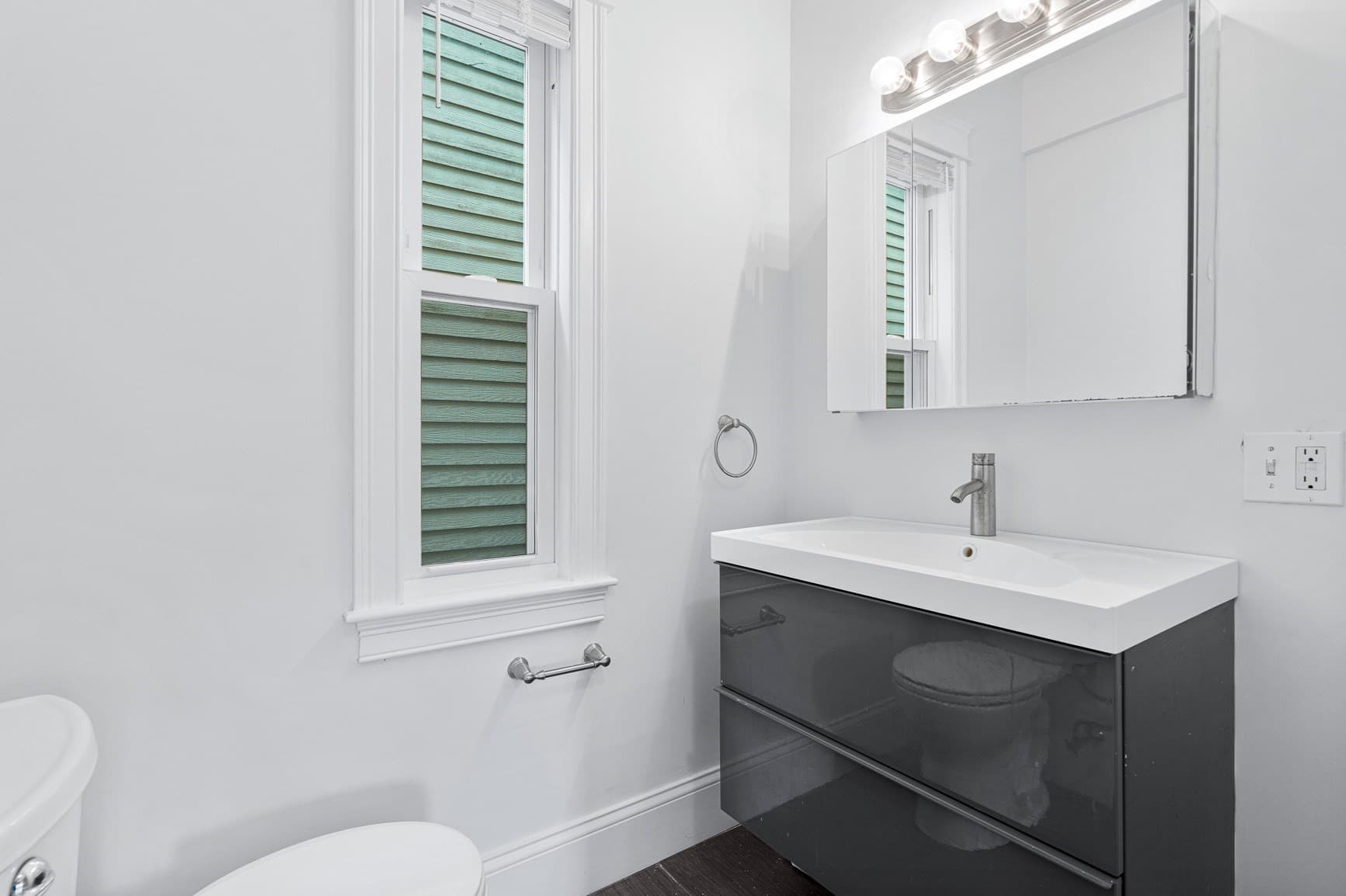 3 Family at 8 Roach St, Boston MA 02125, photo 9 of 17