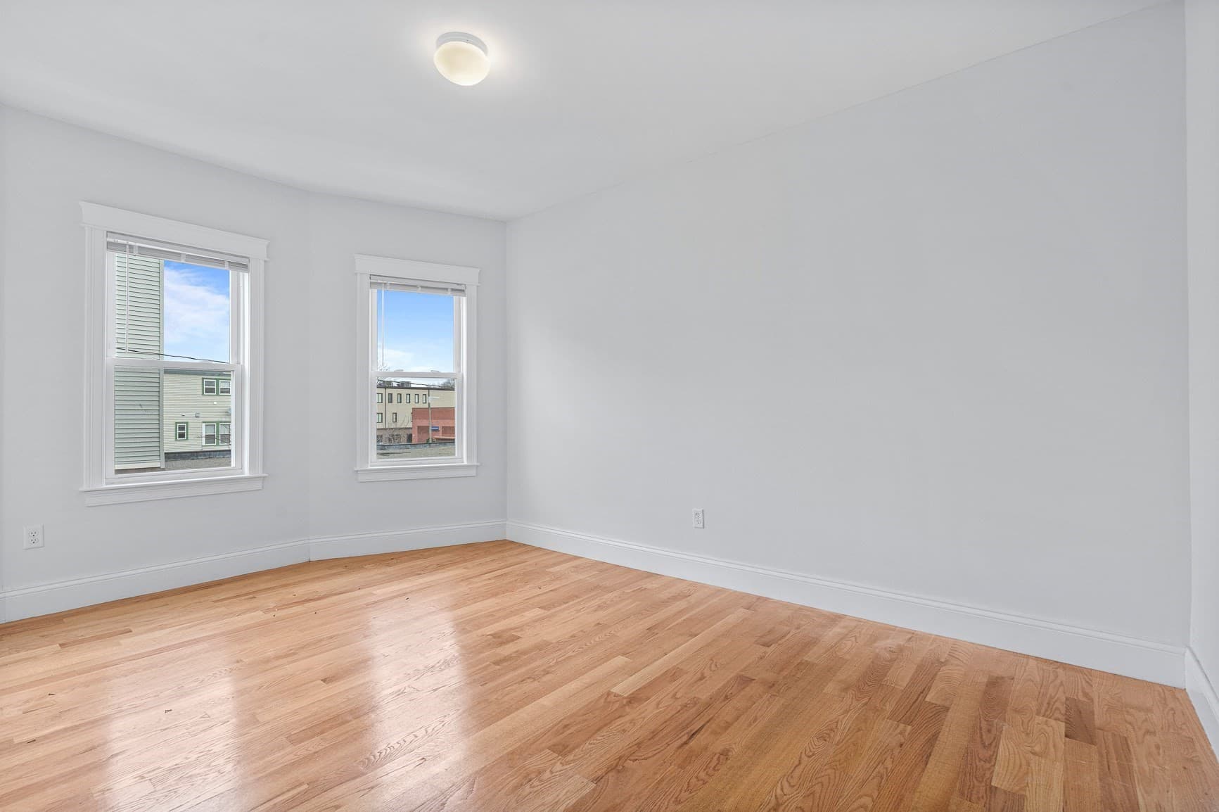 3 Family at 8 Roach St, Boston MA 02125, photo 10 of 17