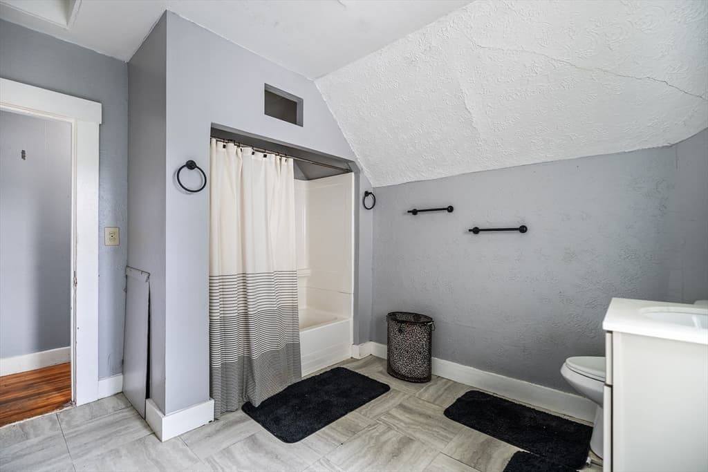 Single Family Residence at 113 Cedar St, Fitchburg MA 01420, photo 18 of 26