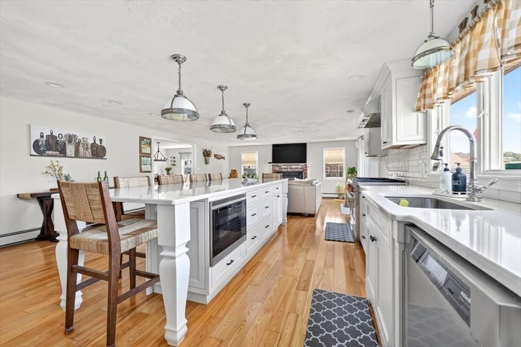 Single Family Residence at 76 Surfside Rd, Scituate MA 02066, Scituate, photo 4 of 42
