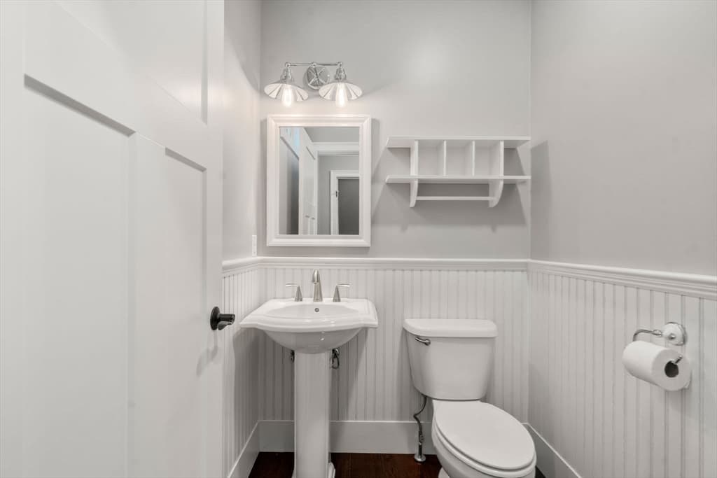 Condominium at 13 Boyde's Crossing # 12, Norfolk MA 02056, photo 23 of 42