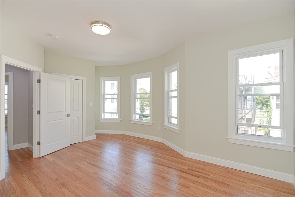 8 Melvin St # 2, Somerville MA 02145 photo 17