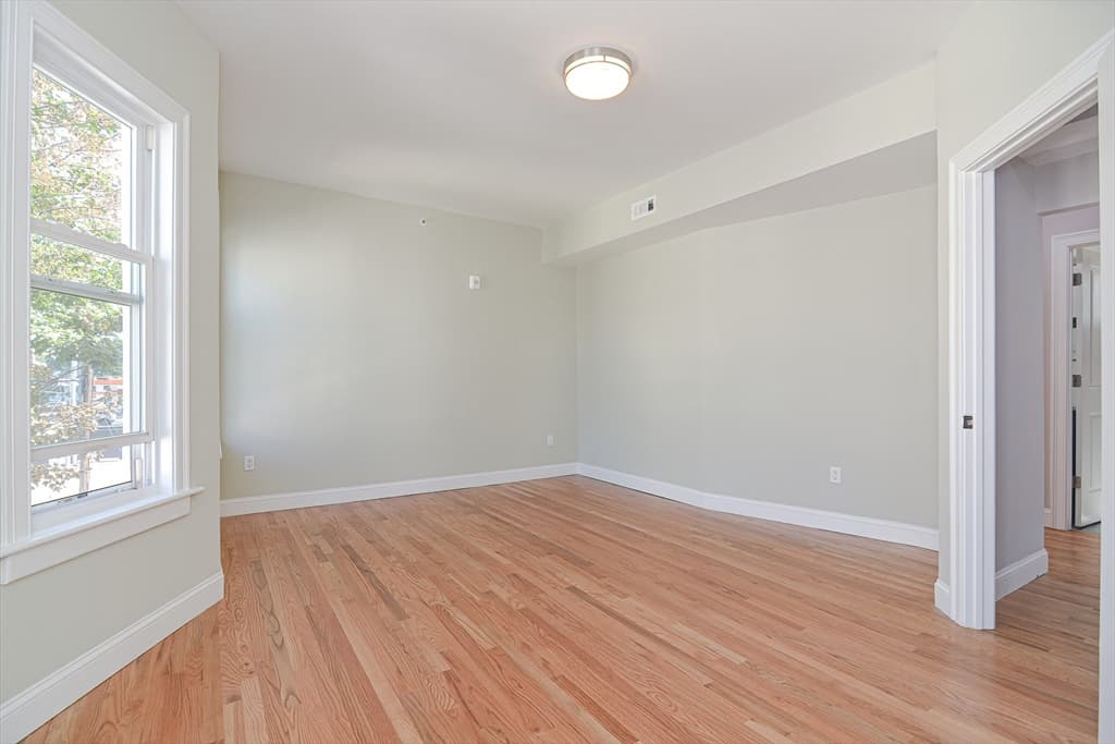 8 Melvin St # 2, Somerville MA 02145 photo 20