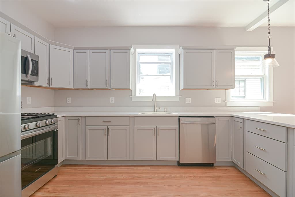 8 Melvin St # 2, Somerville MA 02145 photo 10