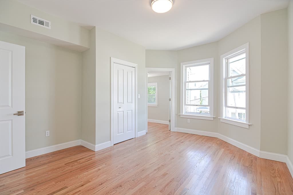 8 Melvin St # 2, Somerville MA 02145 photo 15