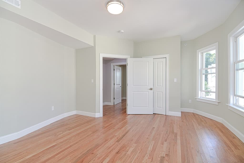 8 Melvin St # 2, Somerville MA 02145 photo 19