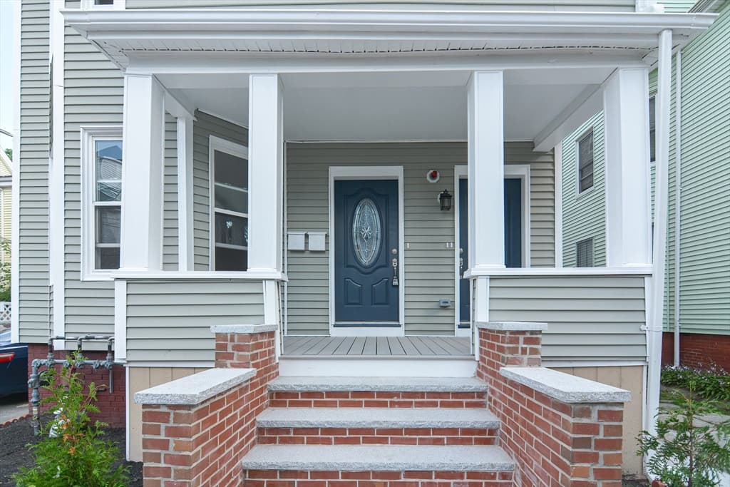 8 Melvin St # 2, Somerville MA 02145 photo 4