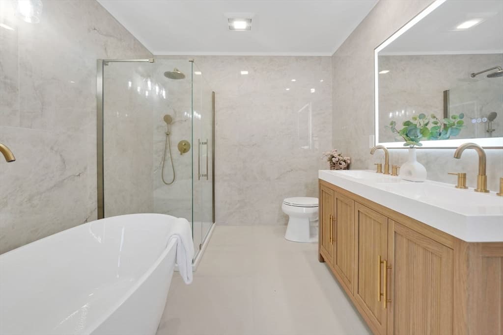 Single Family Residence at 139 Middle Rd, Southampton MA 01073, Southampton, photo 3 of 42