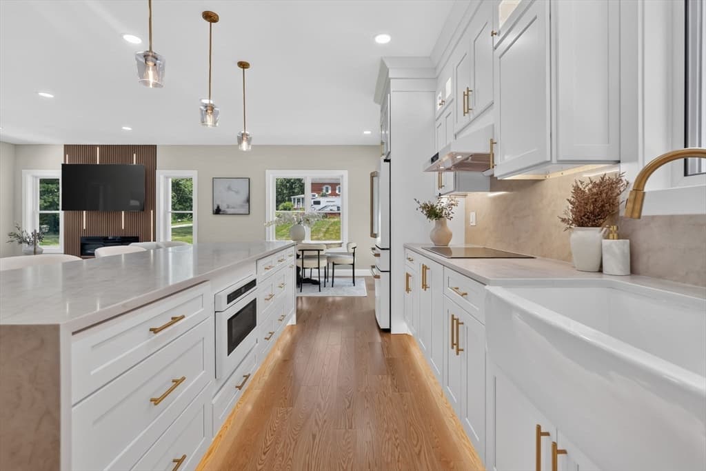 Single Family Residence at 139 Middle Rd, Southampton MA 01073, Southampton, photo 9 of 42