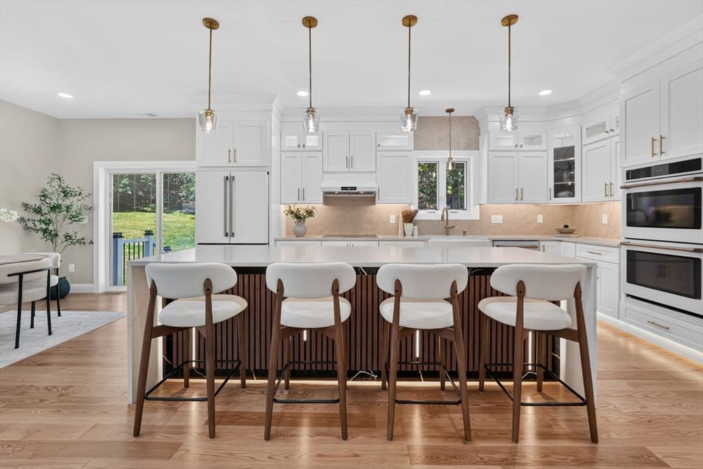 Single Family Residence at 139 Middle Rd, Southampton MA 01073, Southampton, photo 8 of 42
