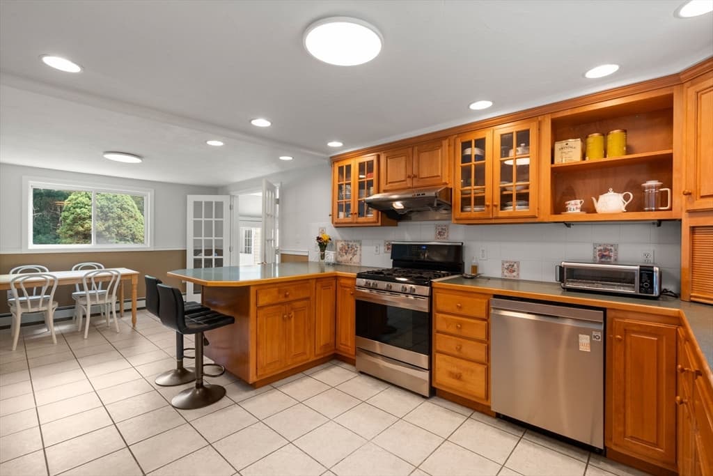 50 Mountain Street, Sharon MA 02067 photo 6