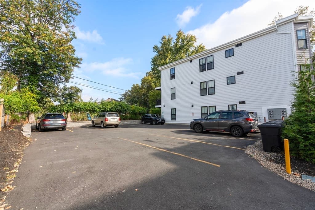 Condominium at 19 W Tremlett St # 4, Boston MA 02124, photo 13 of 15