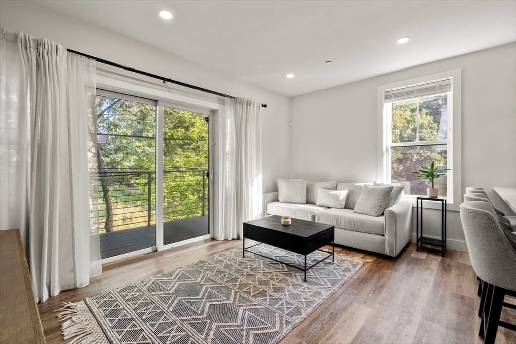Condominium at 19 W Tremlett St # 4, Boston MA 02124, photo 5 of 15