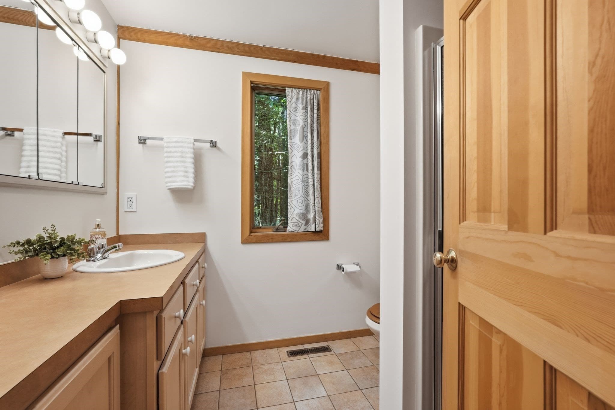 Single Family Residence at 470 Montague Rd, Sunderland MA 01375, photo 18 of 42