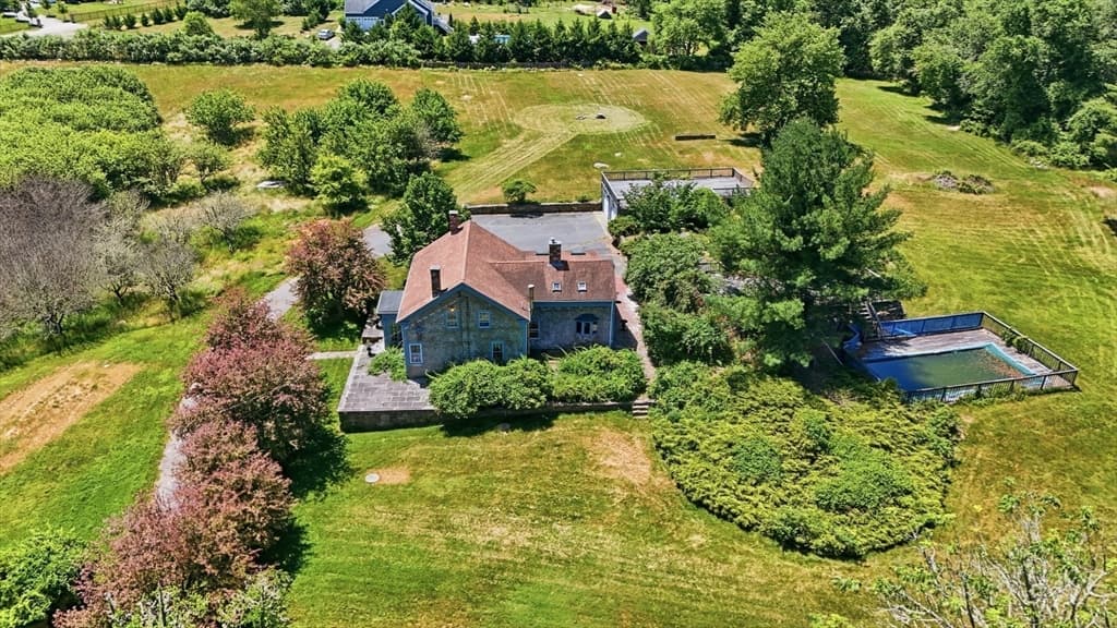 126 Lucy Little Rd, Dartmouth MA 02747 photo 4