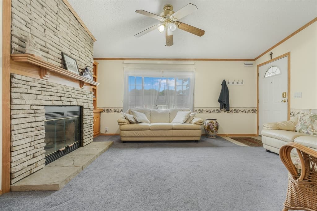 4 Nightingale Lane, Tiverton RI 02878 photo 6