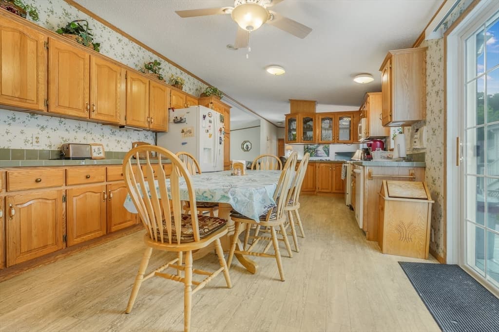 4 Nightingale Lane, Tiverton RI 02878 photo 10