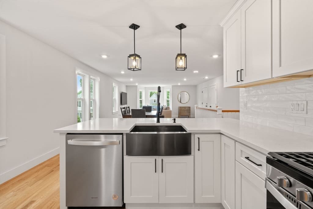 Condominium at 20 Ufford St # 1, Boston MA 02124, Boston, photo 10 of 28