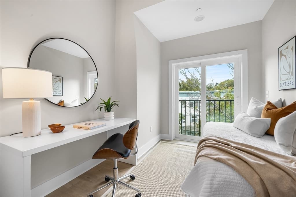 Condominium at 115 Thurston St # G, Somerville MA 02145, photo 17 of 41