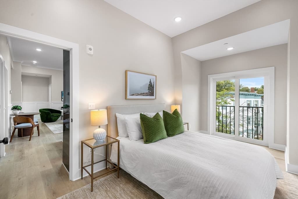 Condominium at 115 Thurston St # G, Somerville MA 02145, photo 12 of 41