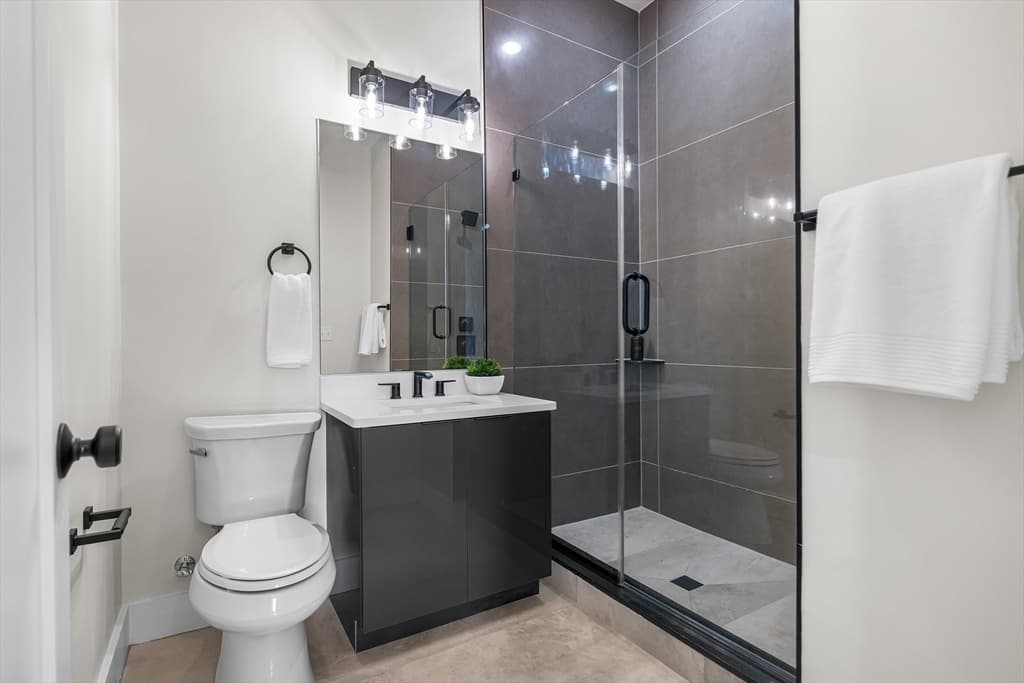 Condominium at 115 Thurston St # G, Somerville MA 02145, photo 15 of 41