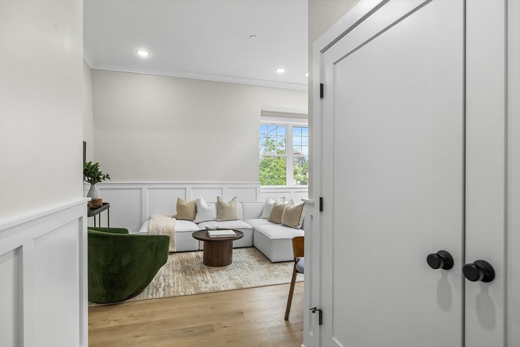 Condominium at 115 Thurston St # G, Somerville MA 02145, photo 11 of 41