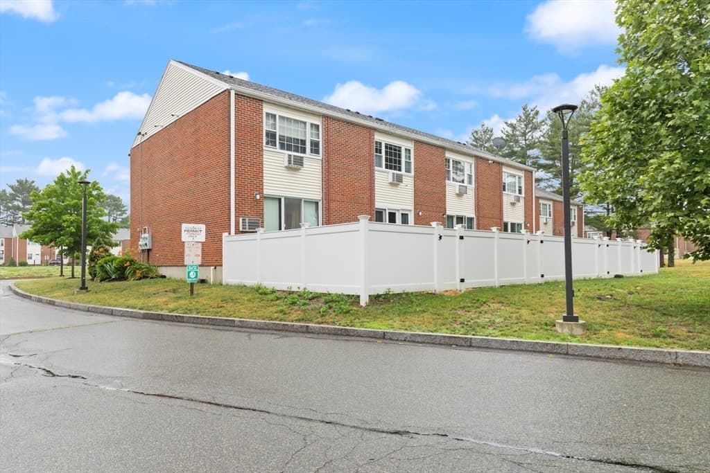 Condominium at 41 Foundry Street # 3, Easton MA 02375, Easton, photo 36 of 37