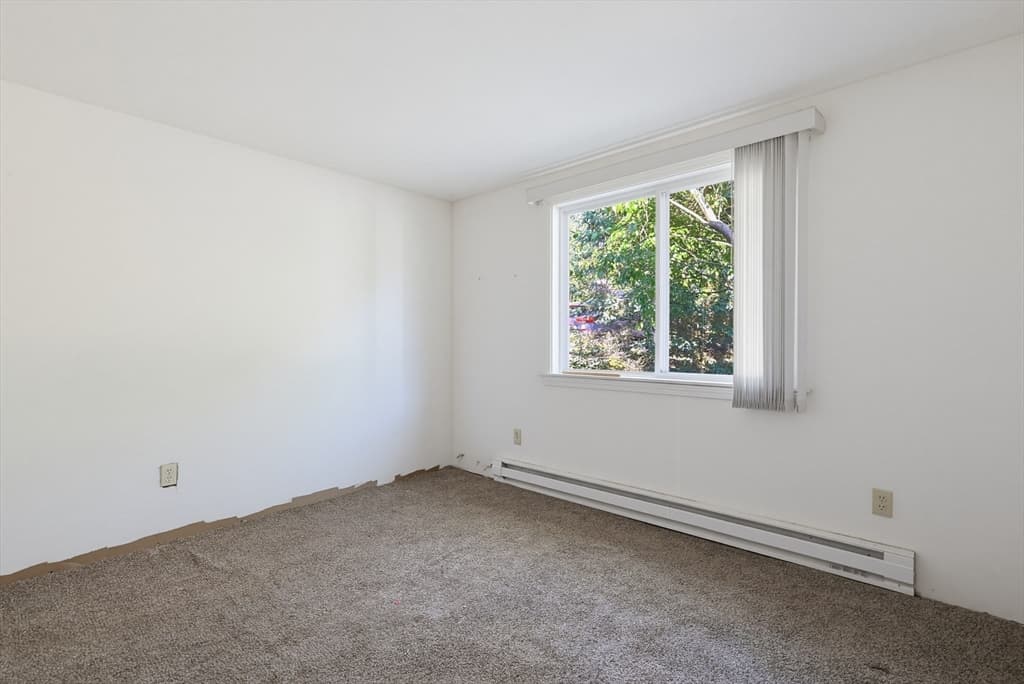 Condominium at 18 Cobb Ave # 18, Yarmouth MA 02675, Yarmouth, photo 17 of 29