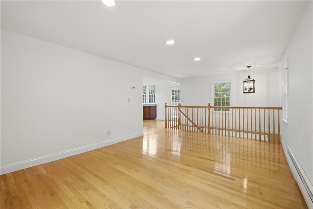 Single Family Residence at 320 First Parish Rd, Scituate MA 02066, photo 16 of 34