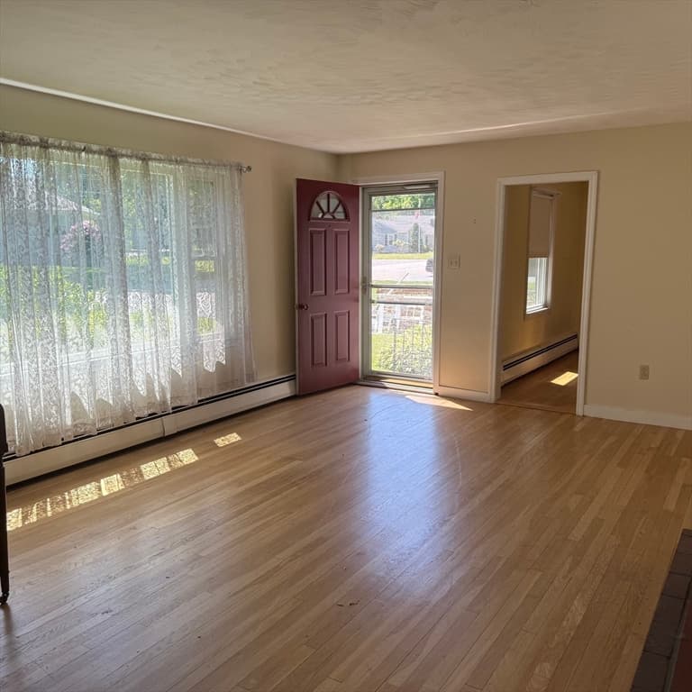 Single Family Residence at 50 Edgewood Rd, Shrewsbury MA 01545, Shrewsbury, photo 6 of 33