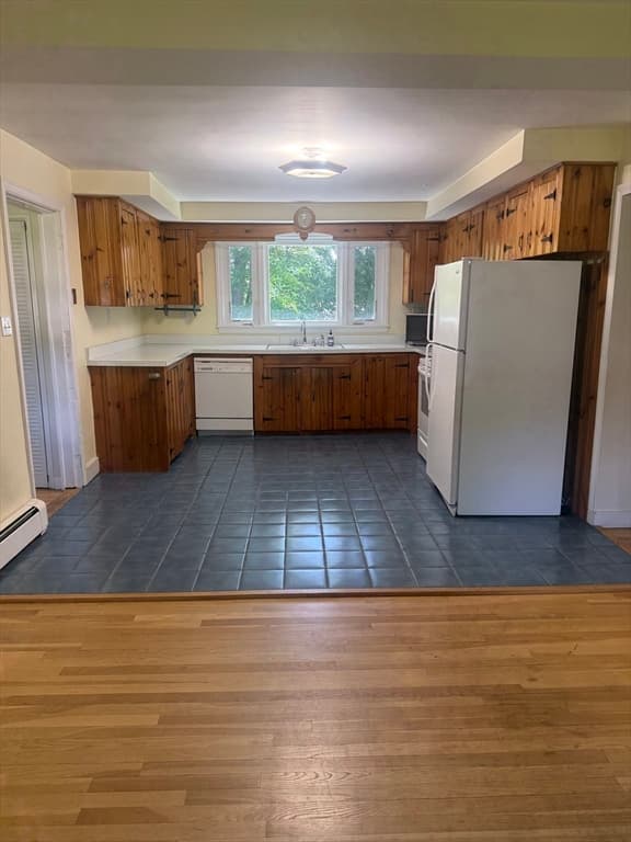 Single Family Residence at 50 Edgewood Rd, Shrewsbury MA 01545, Shrewsbury, photo 13 of 33