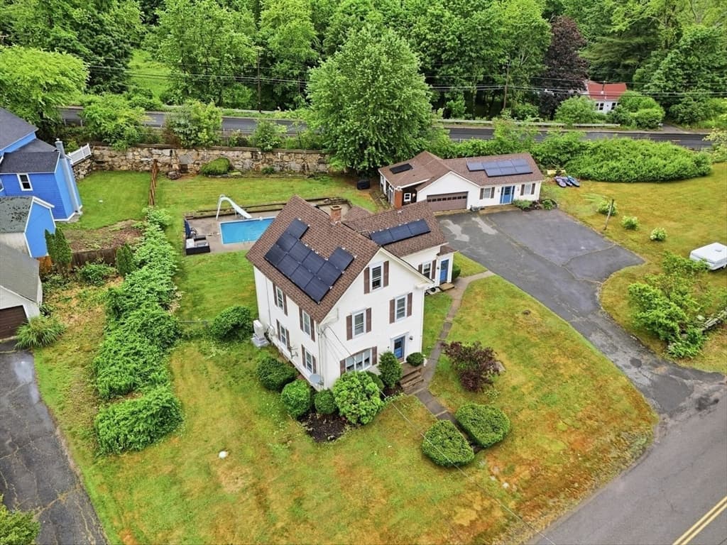 Single Family Residence at 2 Mill St, Brookfield MA 01506, Brookfield, photo 2 of 34