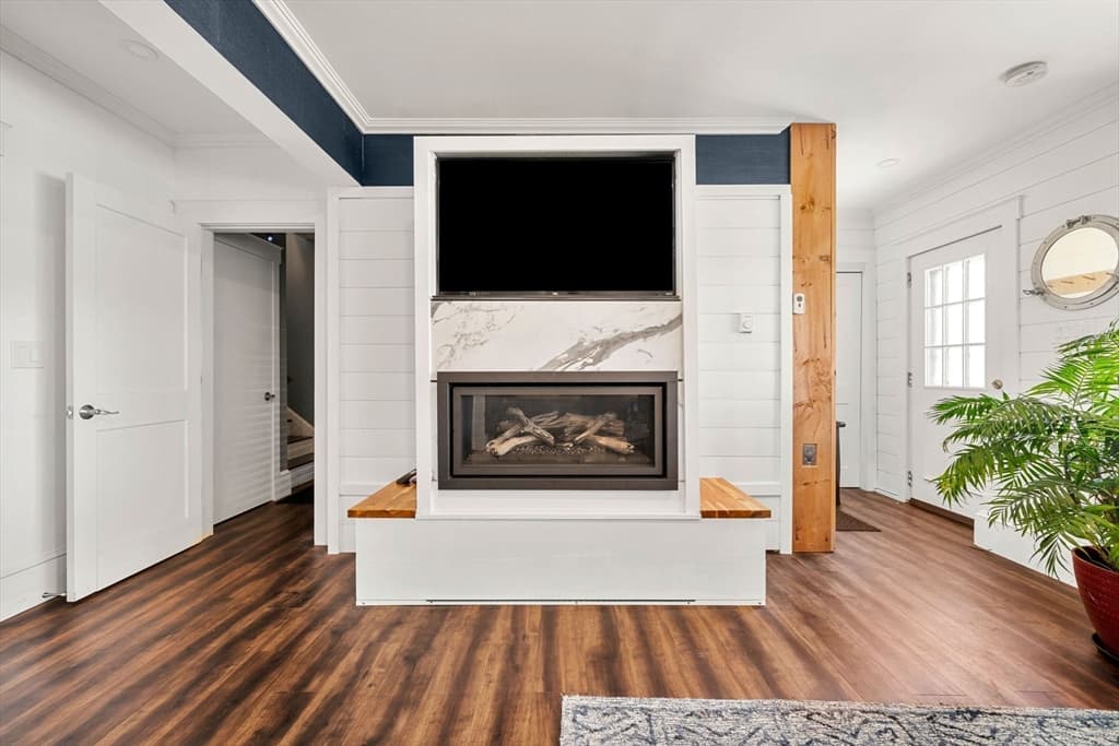 425 Main St, Amesbury MA 01913 photo 22