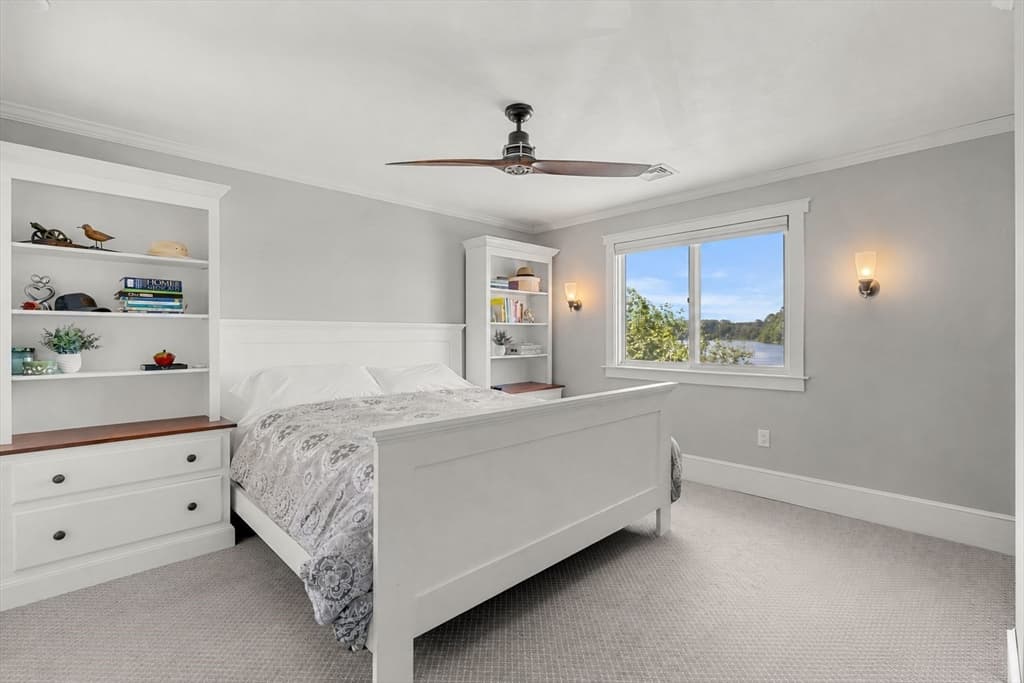 425 Main St, Amesbury MA 01913 photo 10