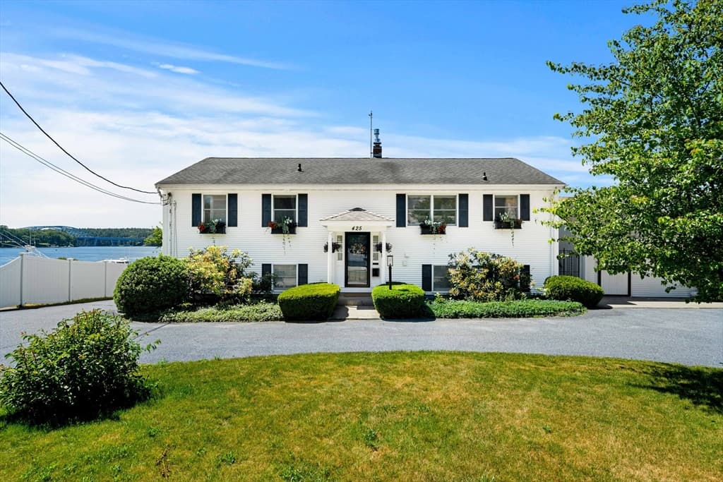 425 Main St, Amesbury MA 01913 photo 37
