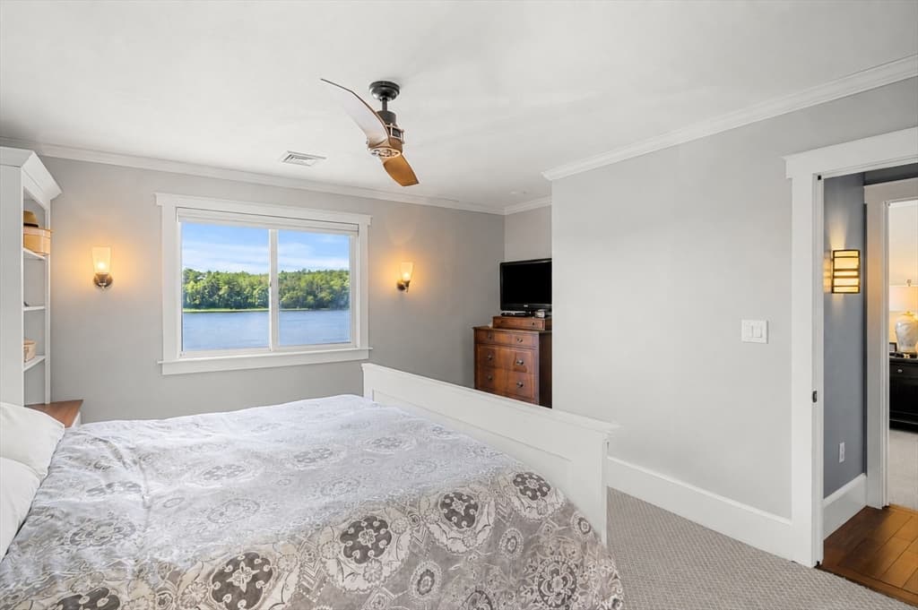 425 Main St, Amesbury MA 01913 photo 11