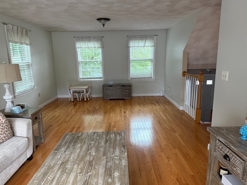 Single Family Residence at 103 Sarno Ln, Tewksbury MA 01876, photo 7 of 36