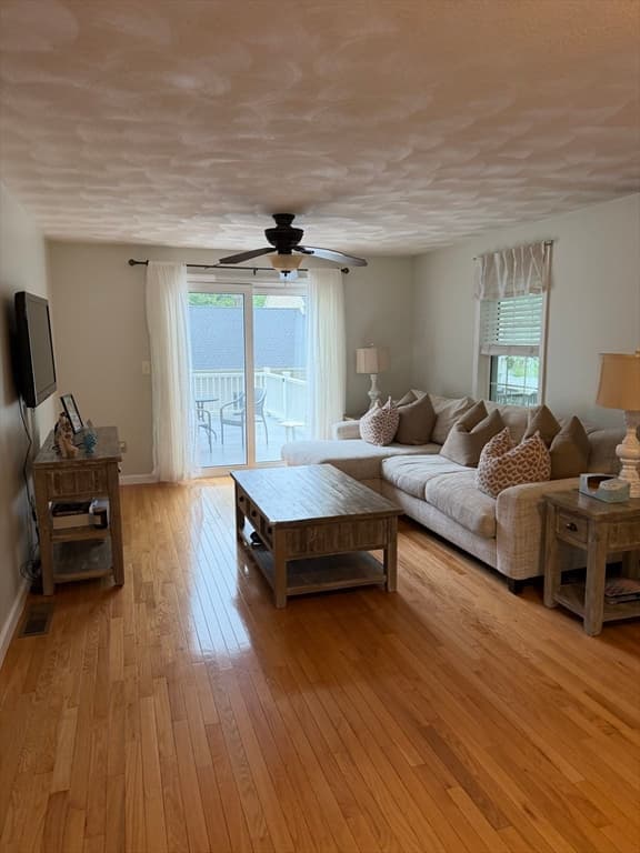 Single Family Residence at 103 Sarno Ln, Tewksbury MA 01876, photo 8 of 36