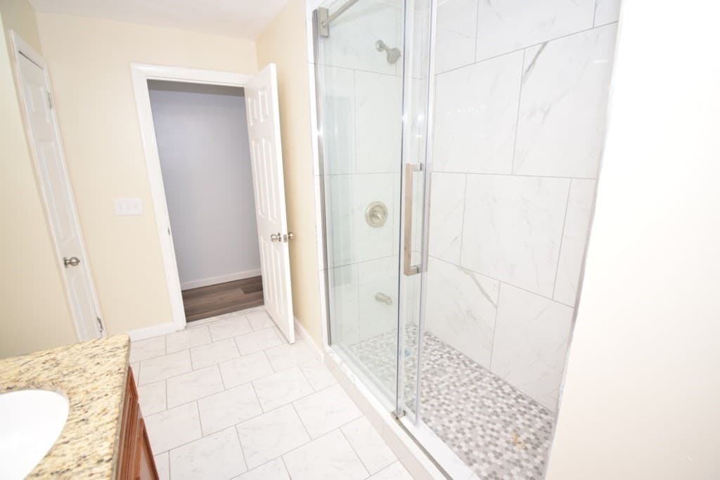 Single Family Residence at 302 Lake Street, Shrewsbury MA 01545, photo 7 of 42