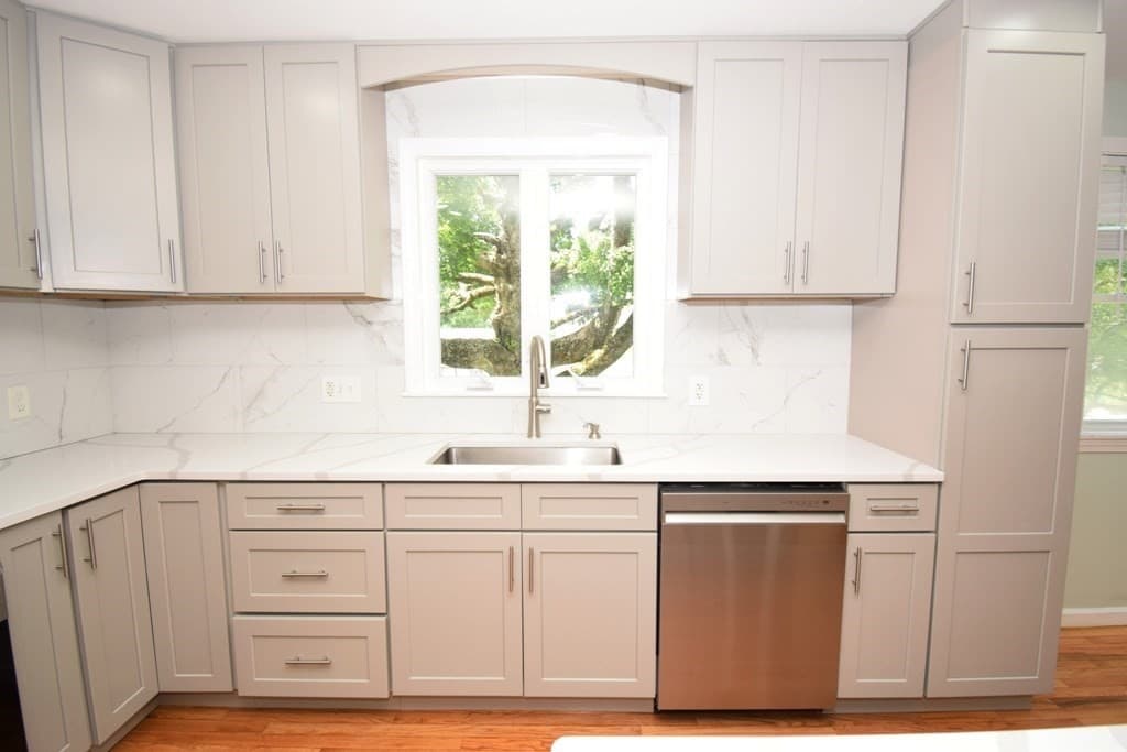 Single Family Residence at 302 Lake Street, Shrewsbury MA 01545, photo 5 of 42