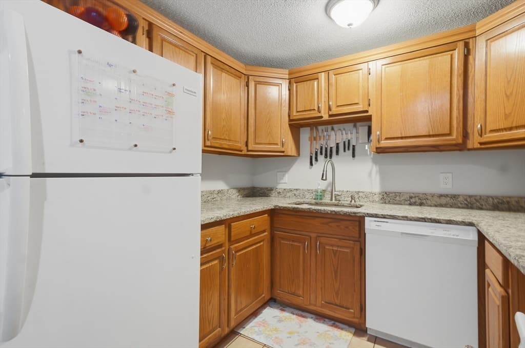 Condominium at 219 Central St # 3E, Lowell MA 01852, Lowell, photo 12 of 22