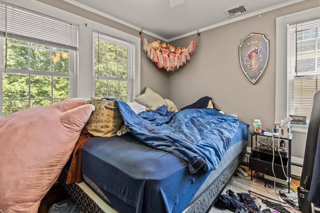 Single Family Residence at 10 Hardwick, Boston MA 02135, photo 17 of 24