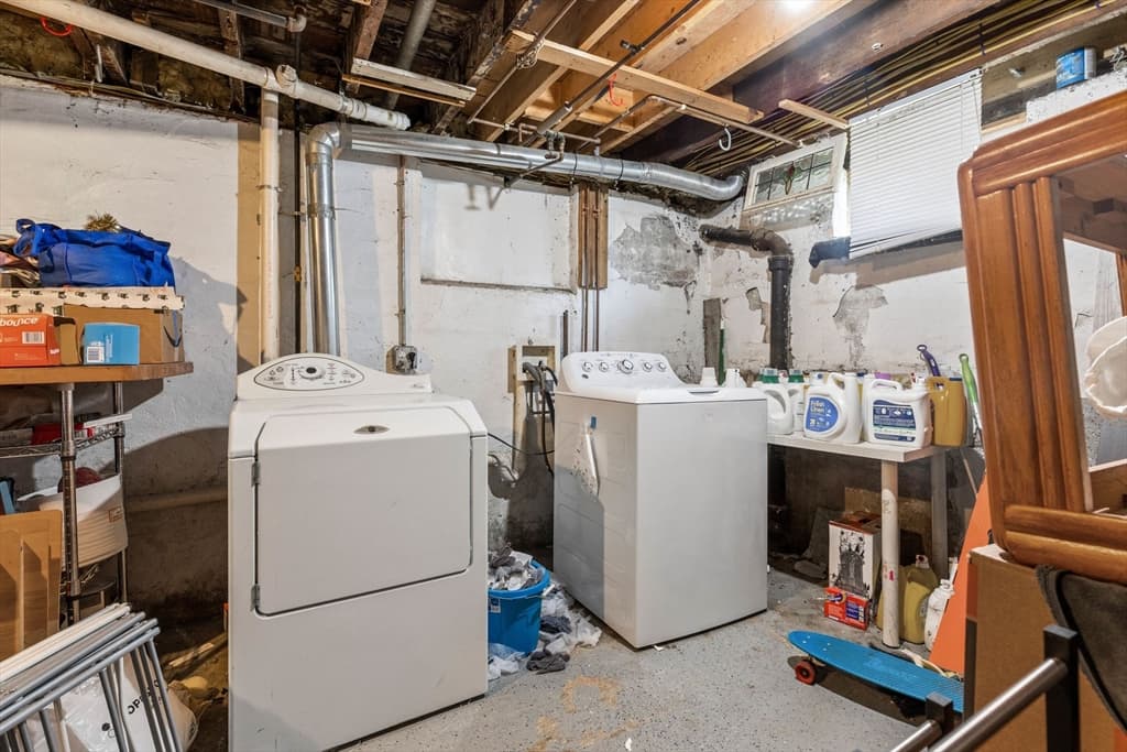 Single Family Residence at 10 Hardwick, Boston MA 02135, photo 21 of 24