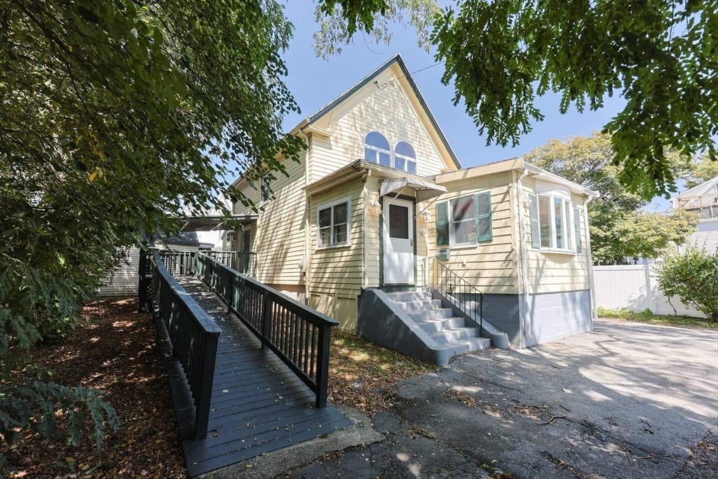 14 Dodge Street, Malden MA 02148 photo 2