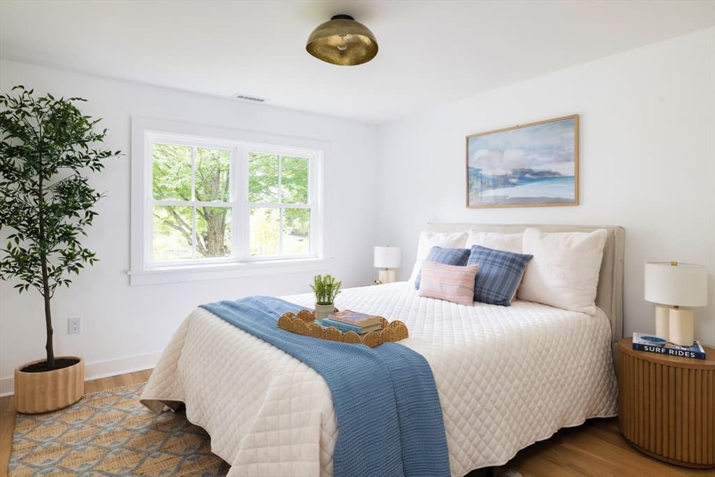 209 Bristol Rd, Wellesley MA 02481 photo 18