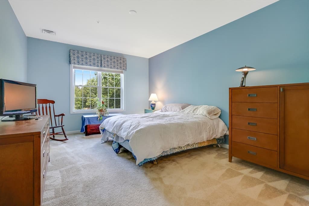 Condominium at 36 Abigail Way # 1009, Reading MA 01867, Reading, photo 12 of 29