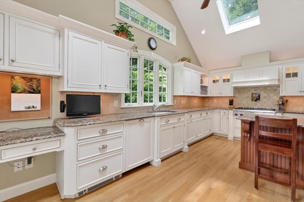 6 Blackhorse Ln, Hingham MA 02043 photo 9